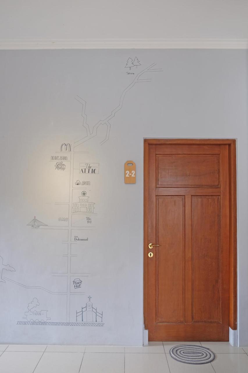 The Attic Bed & Breakfast Bandung Exteriör bild