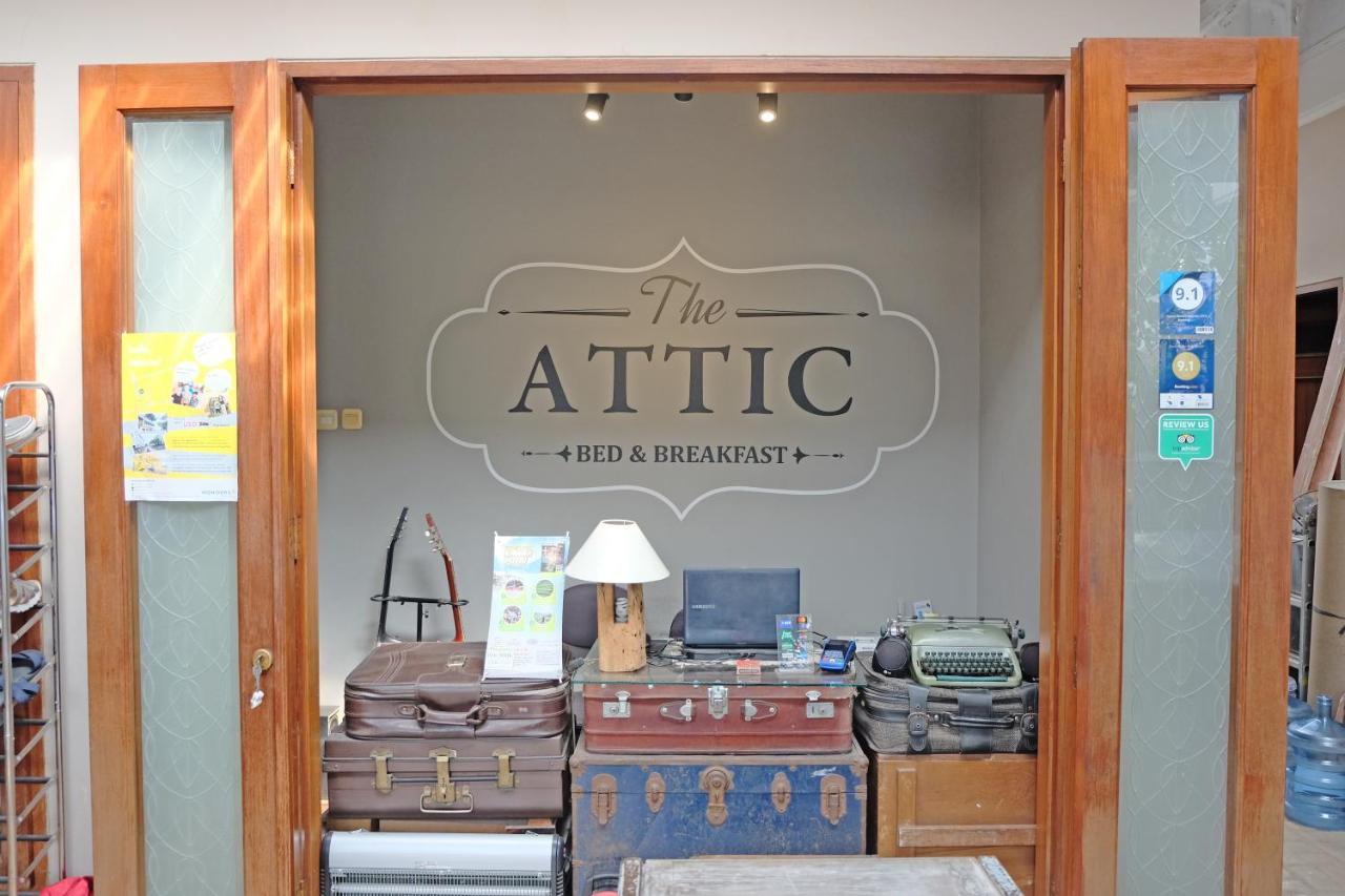 The Attic Bed & Breakfast Bandung Exteriör bild